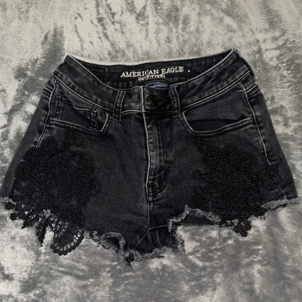 Size 2 American Eagle shorts